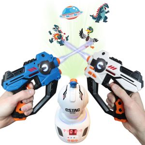 2 KidsTag Space Laserguns + Projector